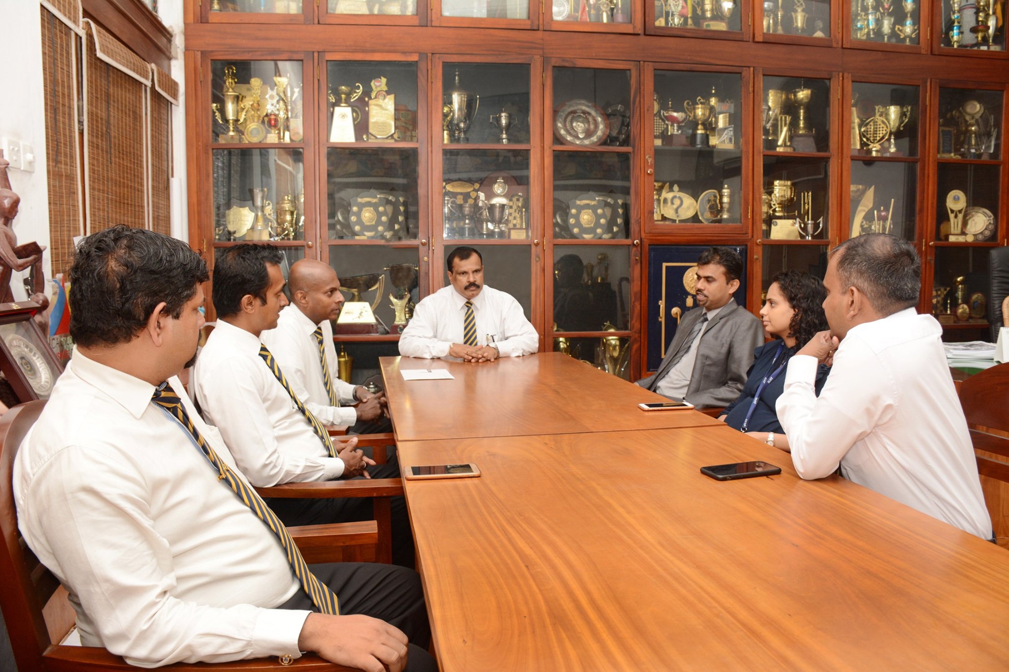 SLIIT-recently-joined-hands-in-with-Royal-College-Colombo-through-the-sponsorship-proposed-Innovation-Lab-for-STEM-education-