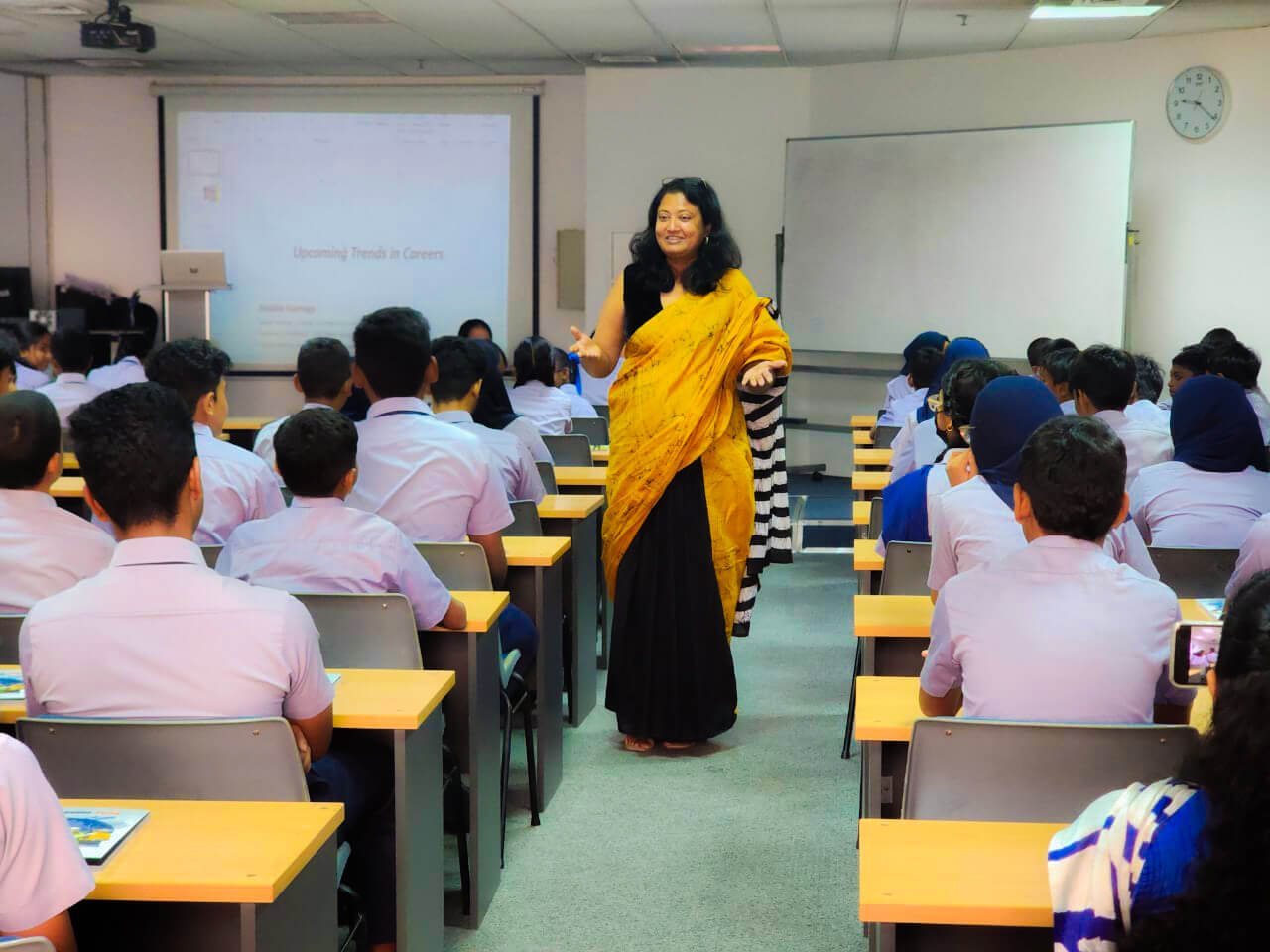 SLIIT welcomed students from Campbell International School